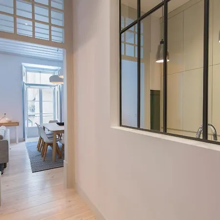 Charming Baixa 3br With Balcony By Lovelystay Lisboa
